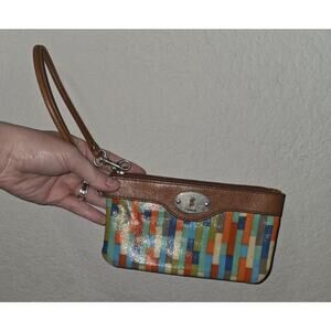 Fossil Wristlet Pouch Wallet Clutch 4'' x 7'' Rainbow W/ Keyhole Pebbled Leather